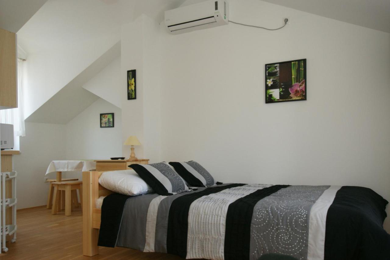 Villa Trio Srima Kültér fotó